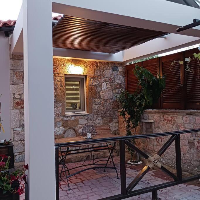 شقة Boutique Eptalofos 15Min From Airport And Sea Kouvarás المظهر الخارجي الصورة