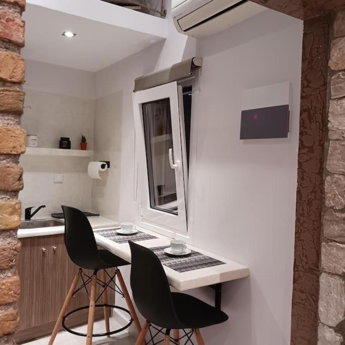 شقة Boutique Eptalofos 15Min From Airport And Sea Kouvarás المظهر الخارجي الصورة